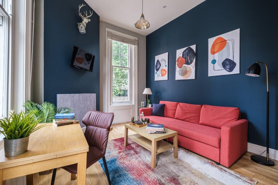 TV and multimedia, Living room, Seating area