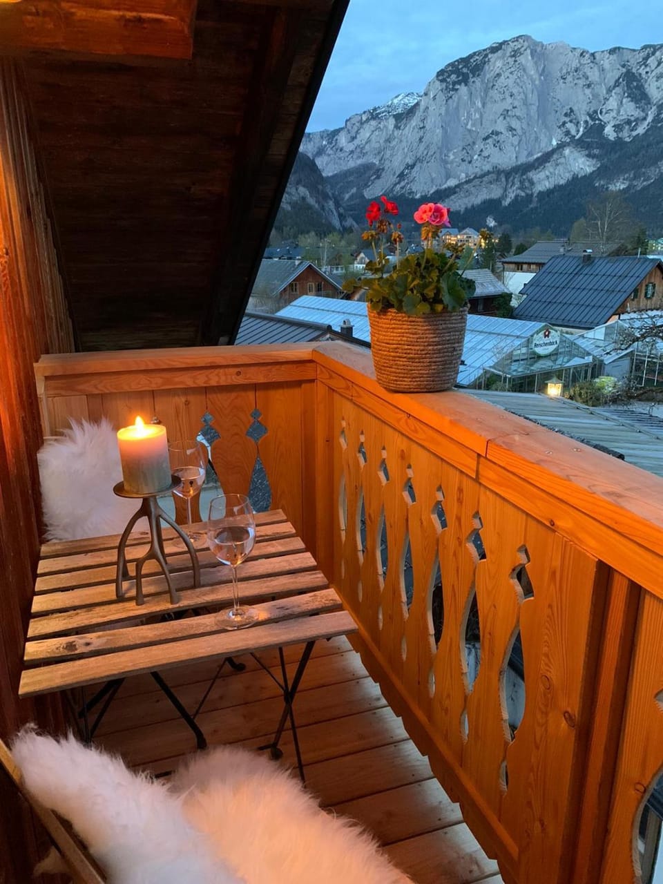 Balcony/Terrace, Balcony/Terrace, Mountain view