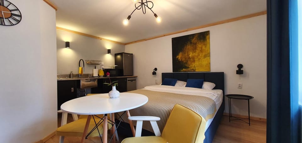 Bed, TV and multimedia, Other, Photo of the whole room, Animals, Pets, Garden view, Meals, dishwasher, internet, locker, minibar, pet friendly, stove, towels, kitchen