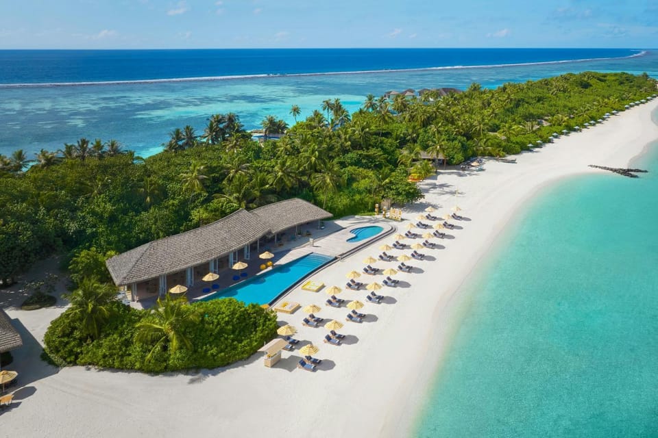 Lounge or bar, Swimming pool