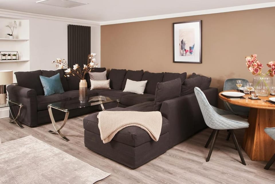 The Moorings - Duplex apartment on Torquay Marina with Hot Tub Apartment in Torquay