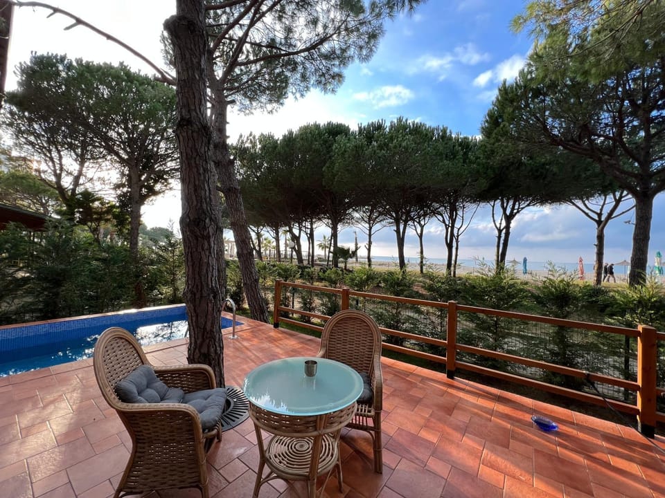 Patio, Day, Pool view, Sea view, Swimming pool