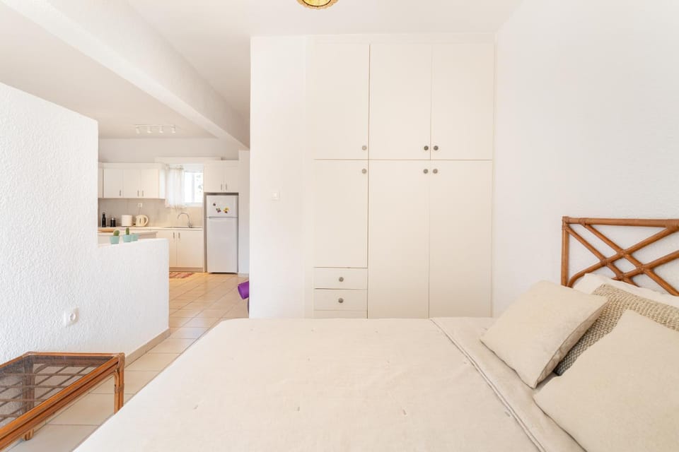 Bed, Bedroom, wardrobe