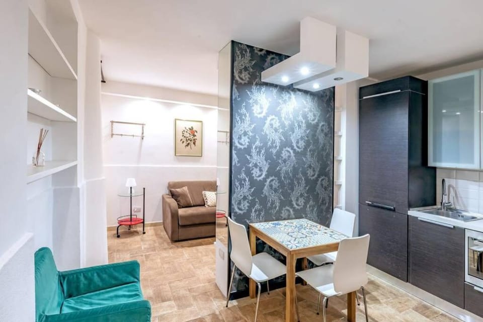 Communal lounge/ TV room, Kitchen or kitchenette
