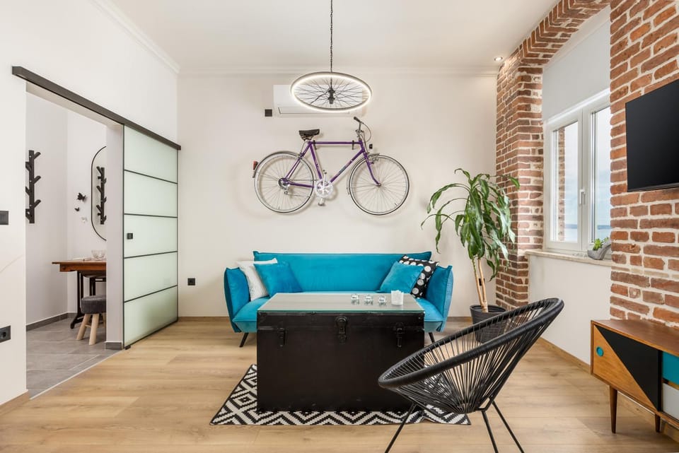 Living room, Decorative detail, Seating area