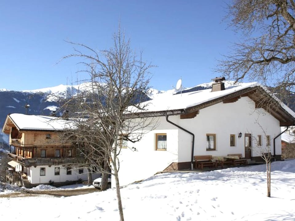 Property building, Winter