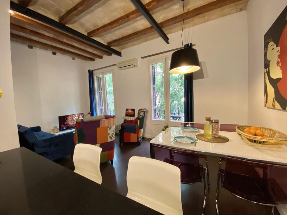 Living room, Dining area