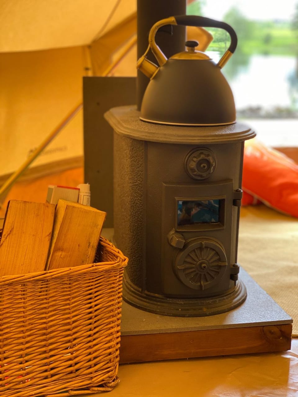 Saarjärve Puhkemaja Glämping Luxury tent in Estonia