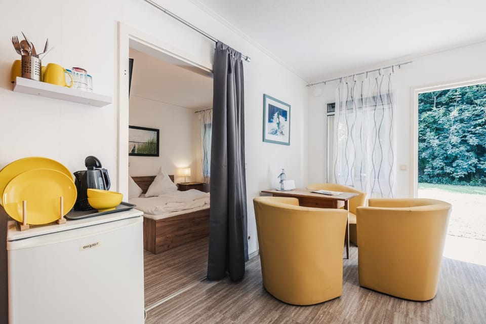 Living room, Photo of the whole room, Bedroom