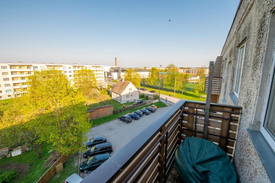Neighbourhood, Balcony/Terrace