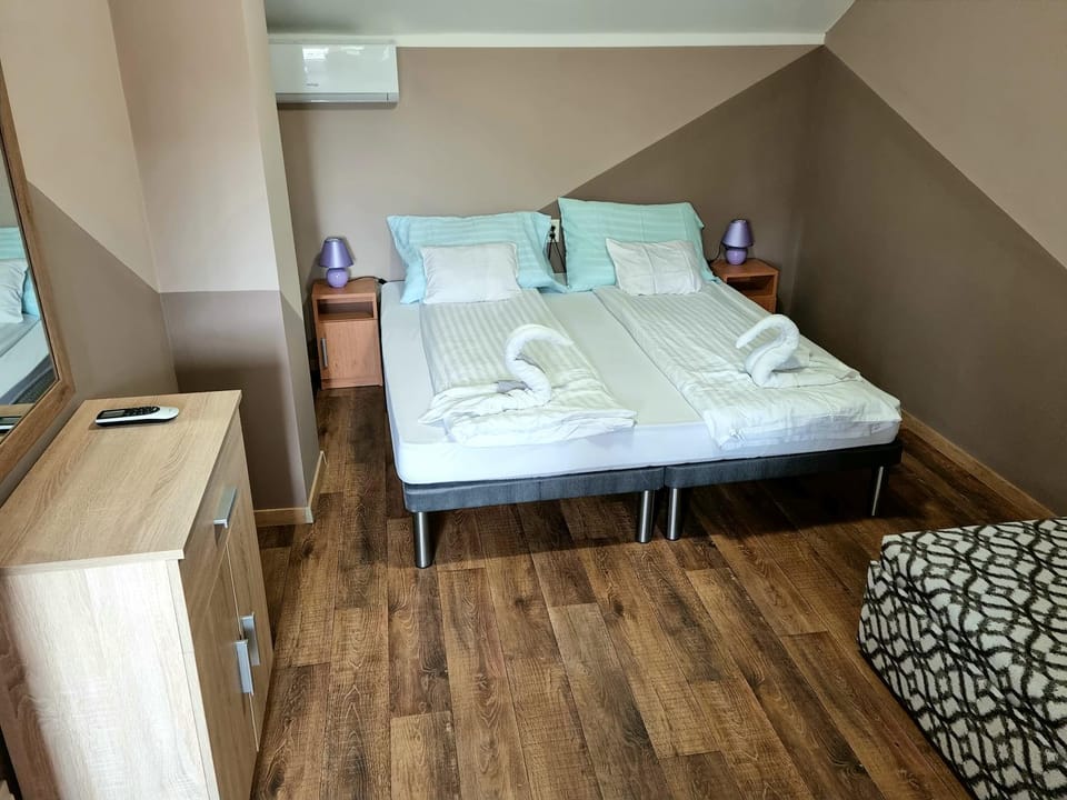 Csalogány-Lak Apartment in Slovakia
