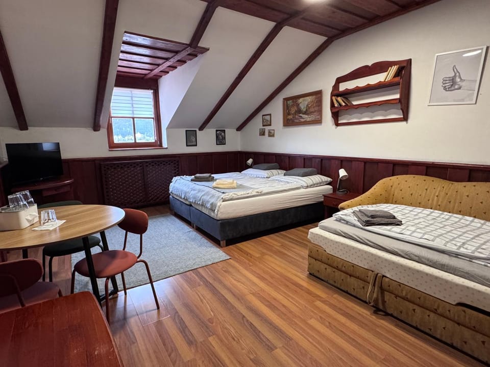 Photo of the whole room