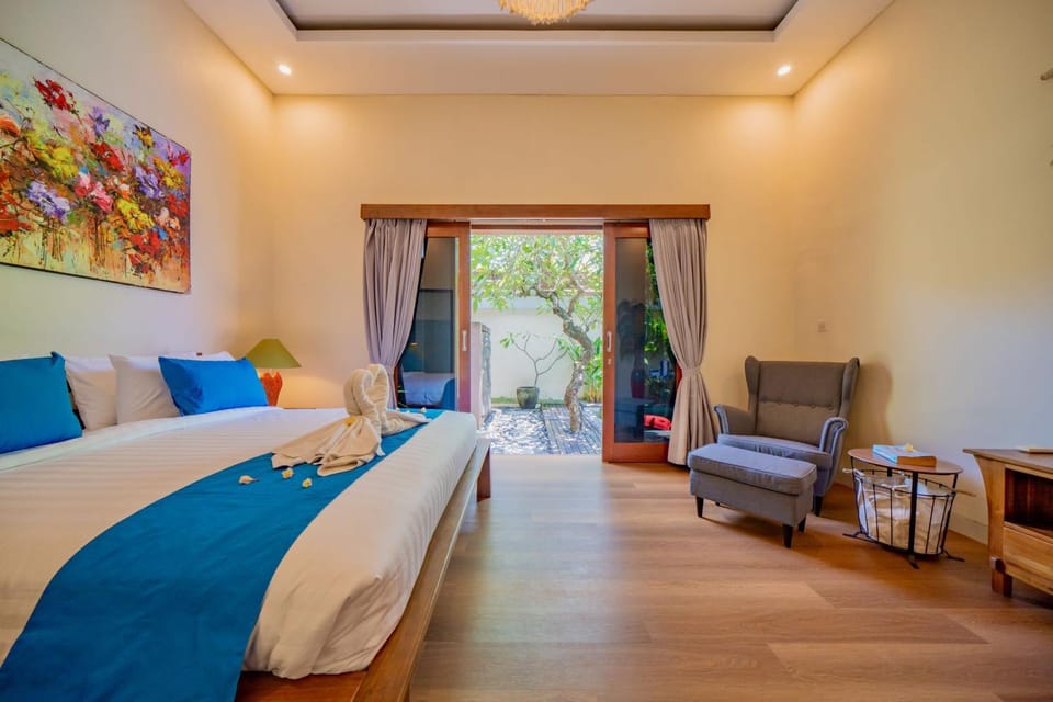 Seating area, Bedroom