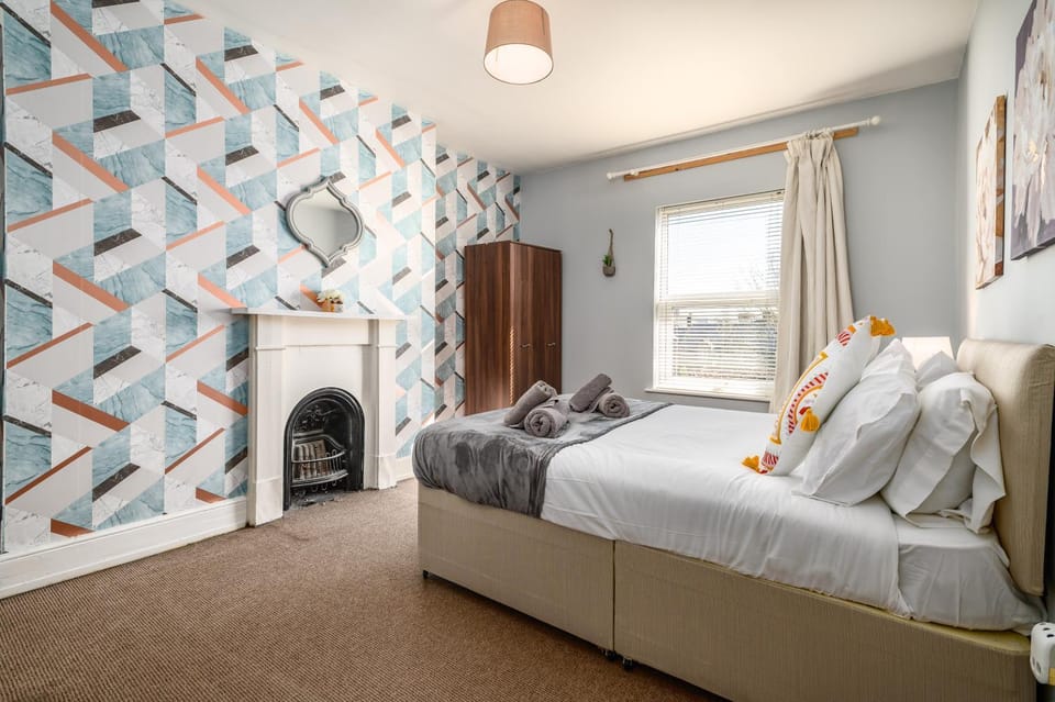 Bed, Photo of the whole room, Bedroom