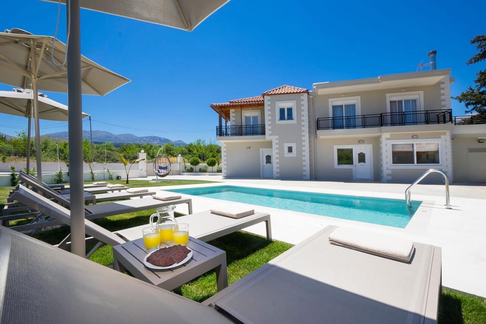 Patio, Natural landscape, View (from property/room), Swimming pool, sunbed