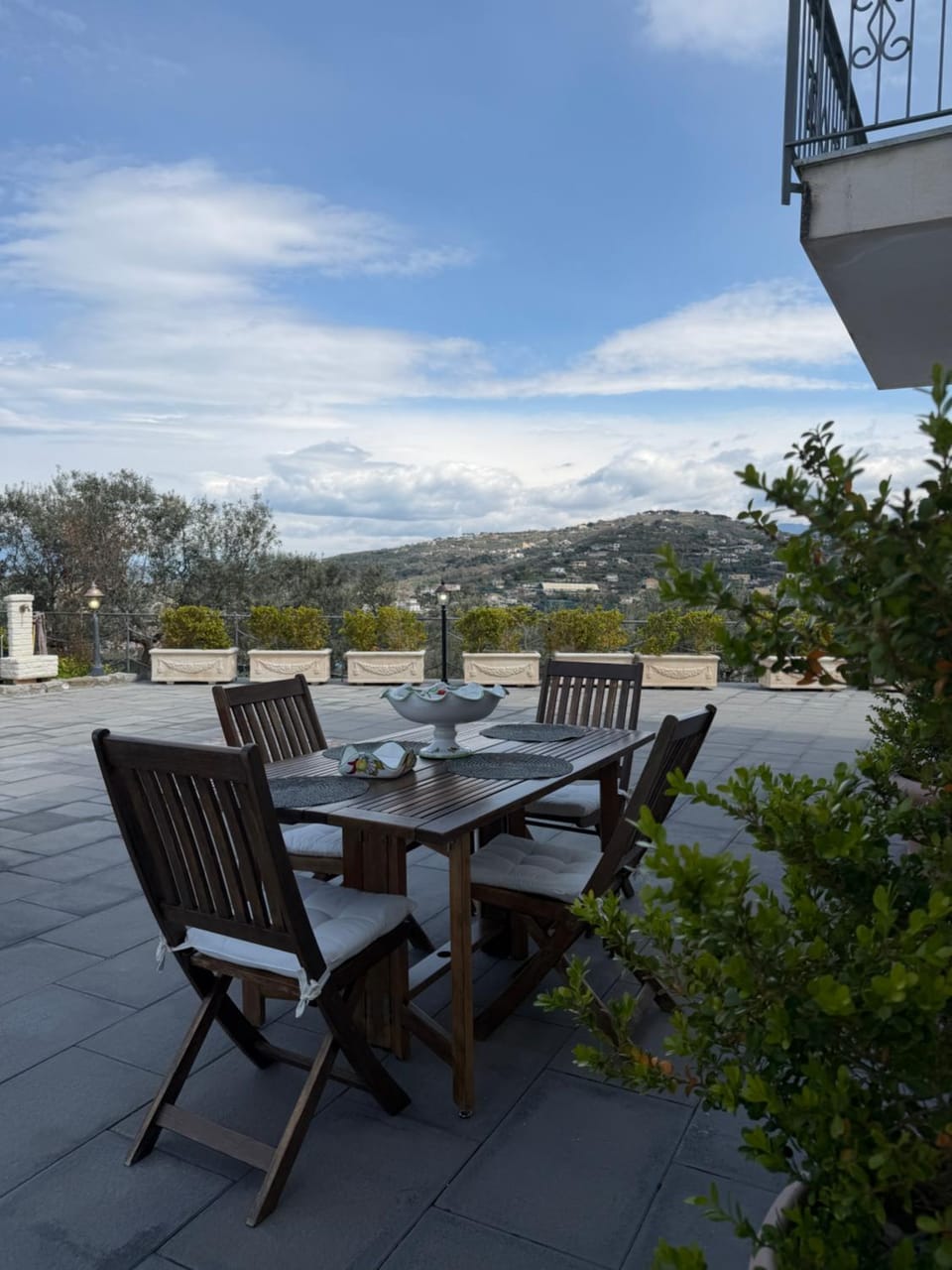 LOREN HOUSE, relaxing location with seaview House in Massa Lubrense