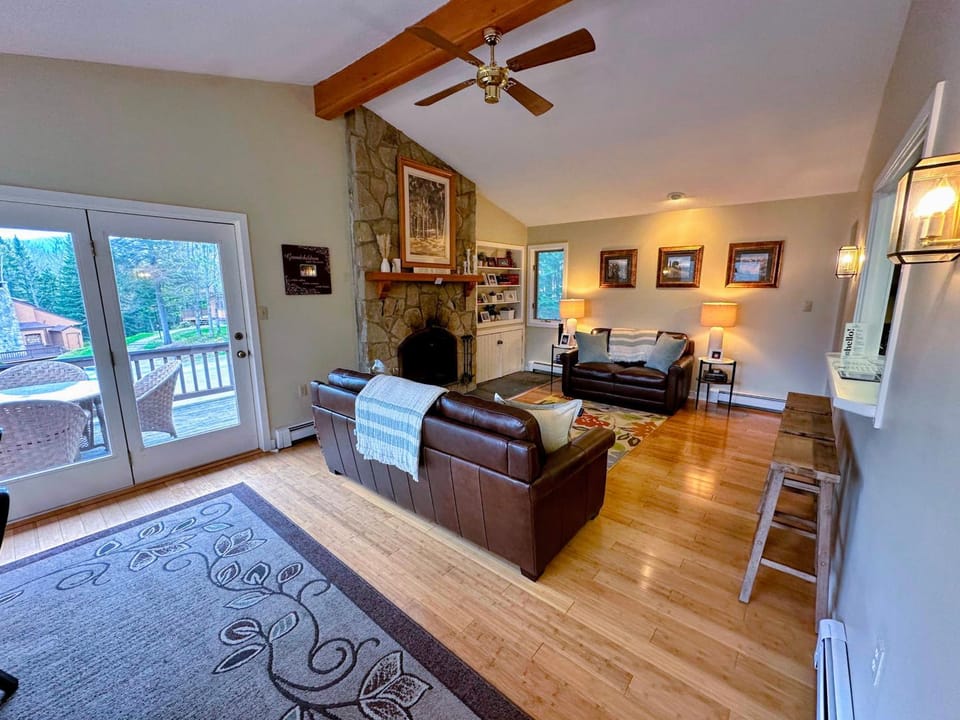 O3 Bretton Woods Cottage on beginner ski trail Perfect location for all seasons Villa in Carroll