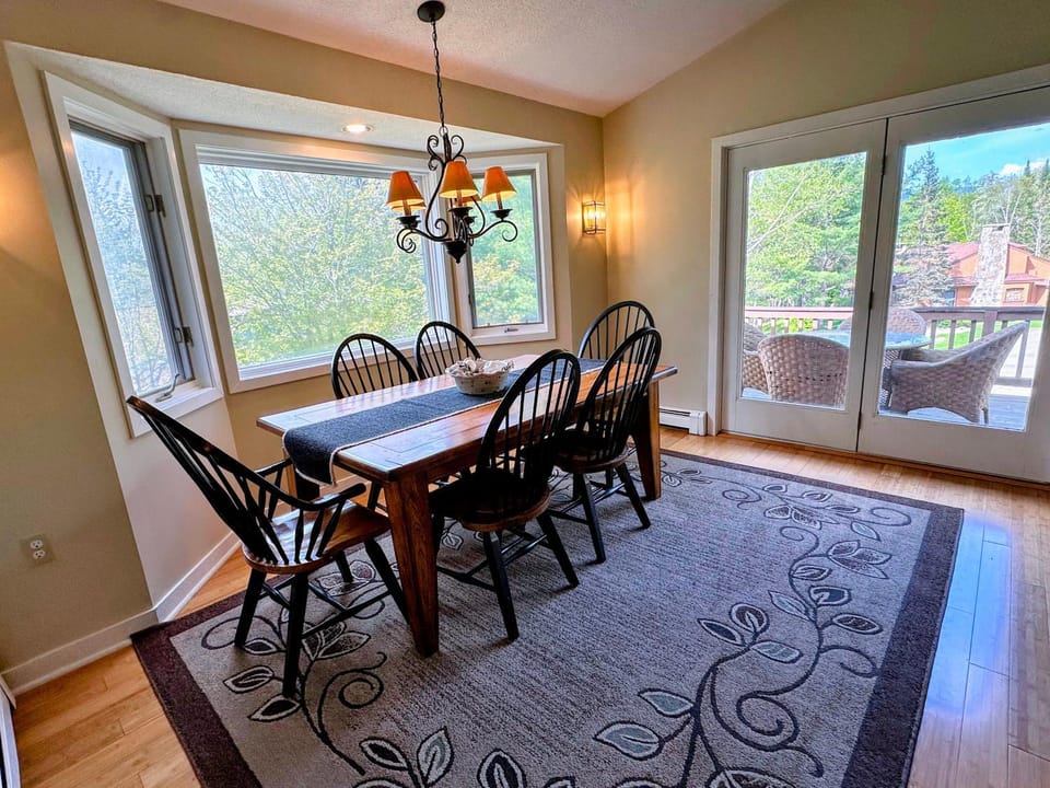 O3 Bretton Woods Cottage on beginner ski trail Perfect location for all seasons Villa in Carroll