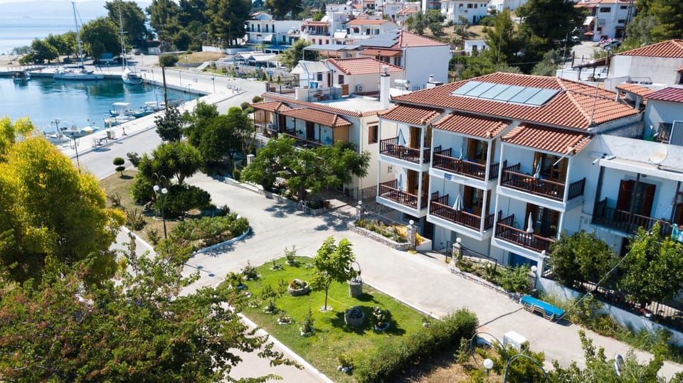 Mira Mare Apartment in Sporades, Greece
