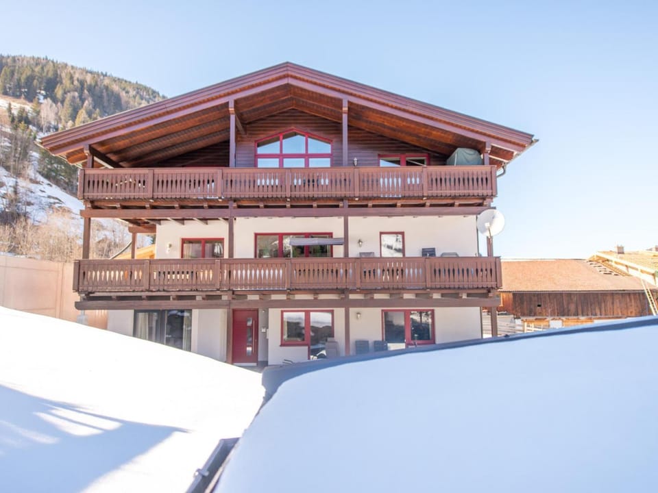 Property building, Winter