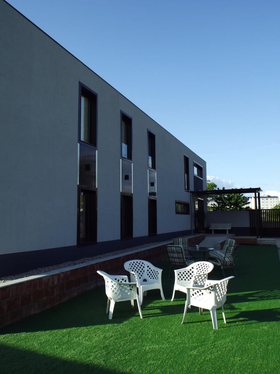 Property building, Patio, Garden