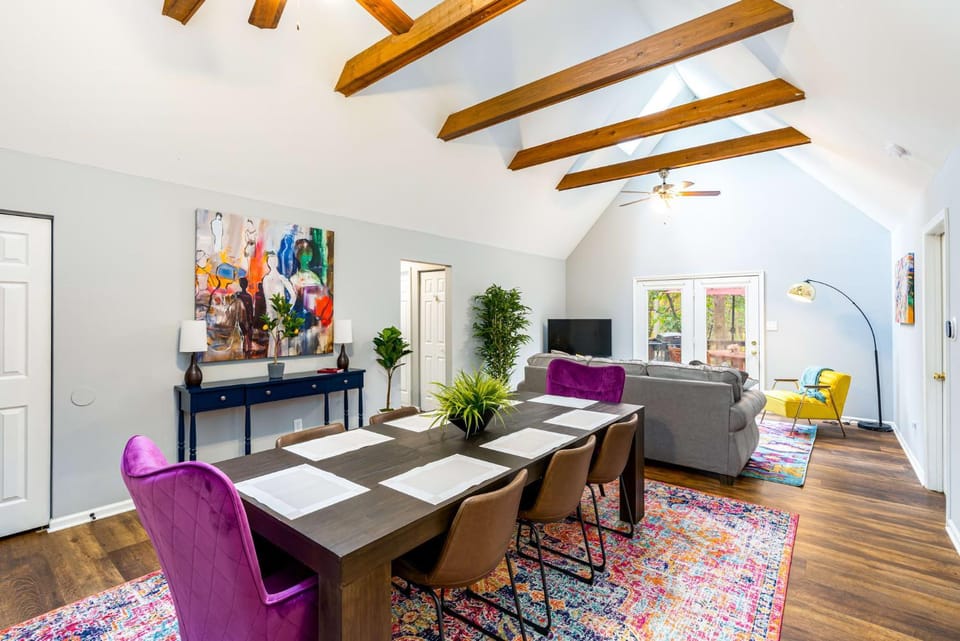 Living room, Dining area