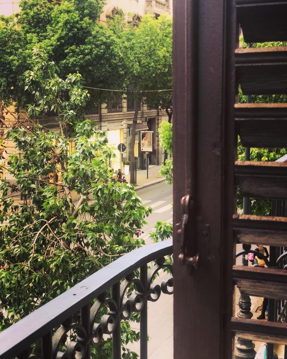Balcony/Terrace, City view