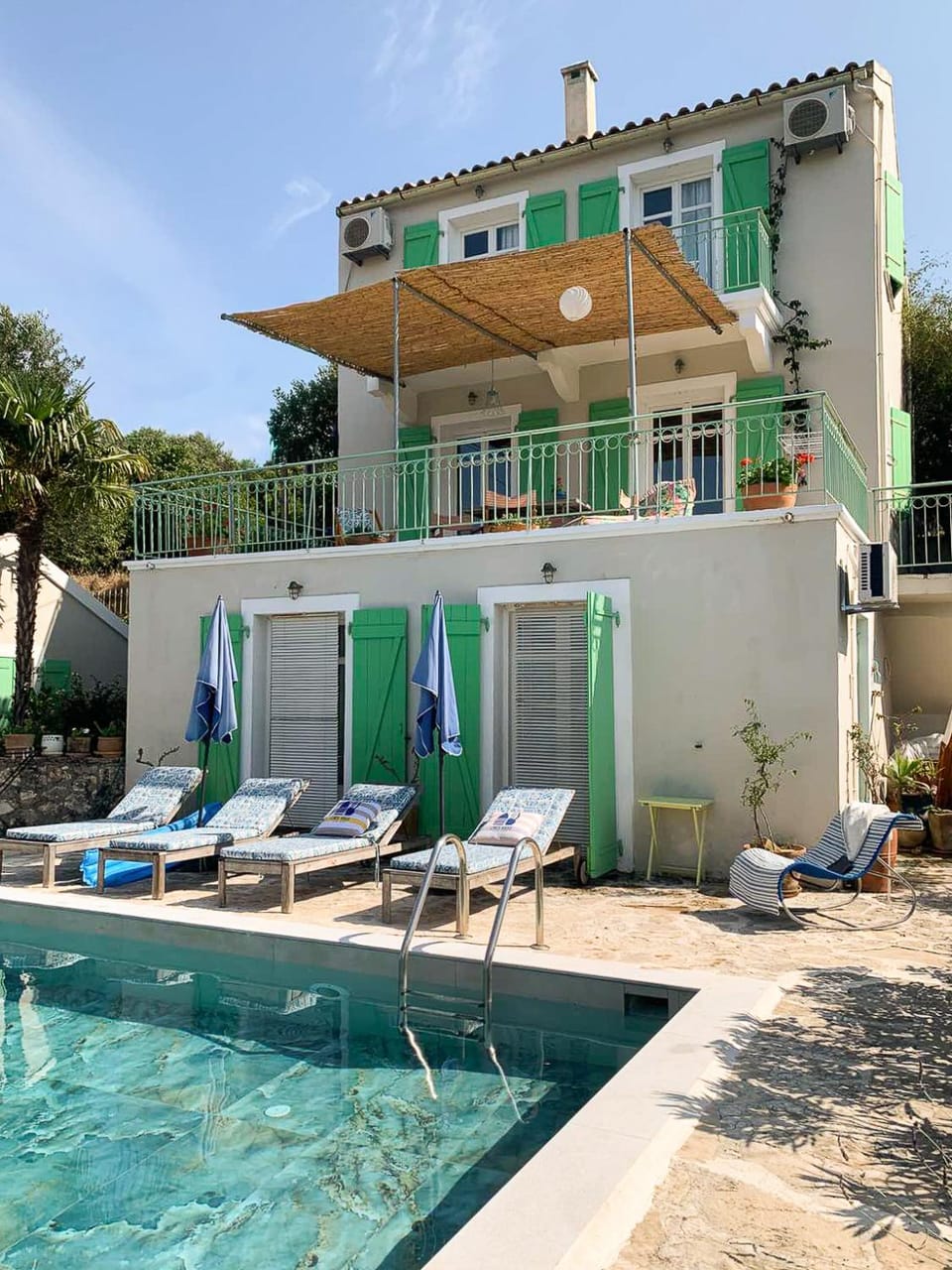 Swimming pool