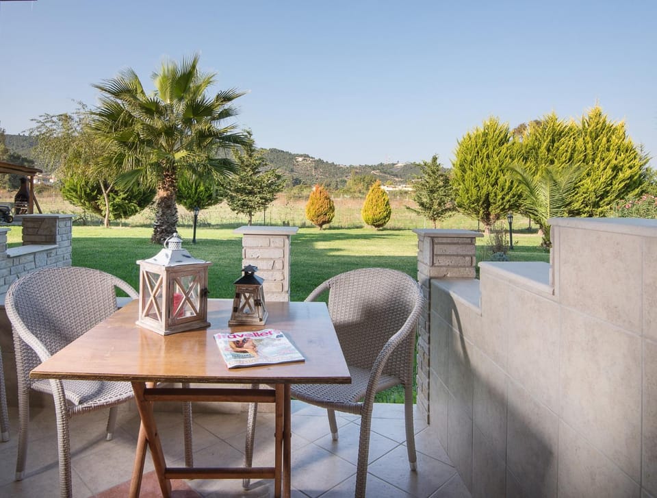 Rodon Garden 2 Apartment in Halkidiki