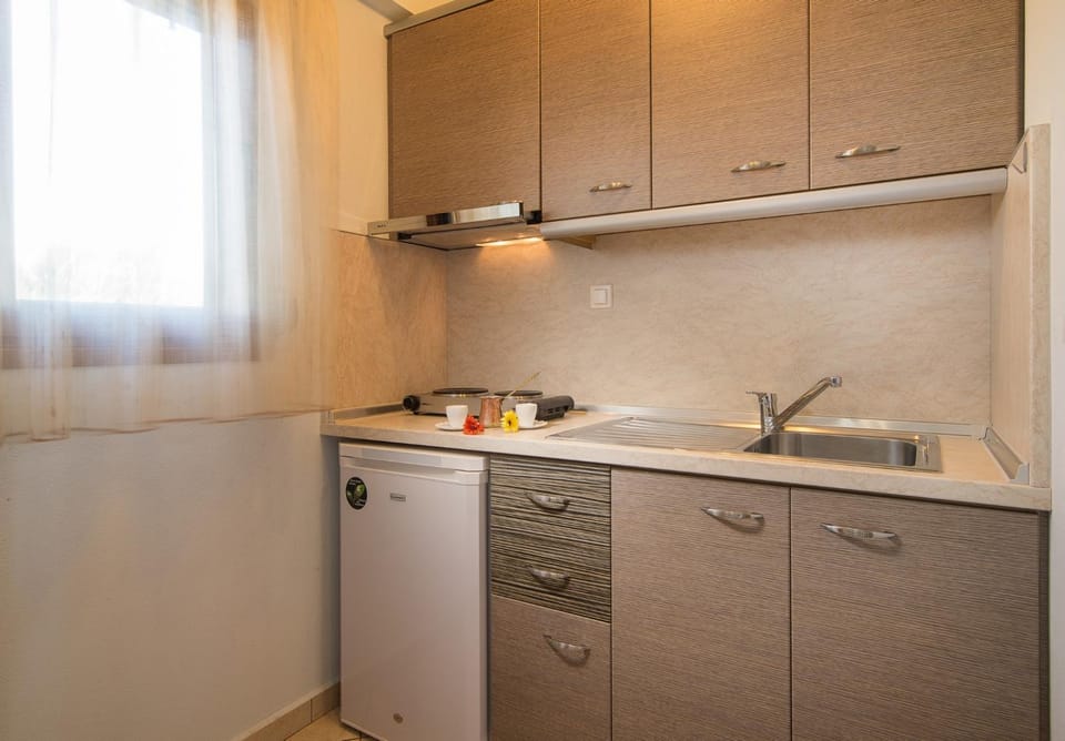 Rodon Garden 2 Apartment in Halkidiki