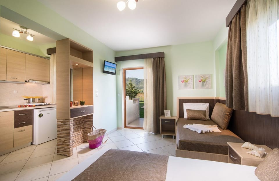 Rodon Garden 2 Apartment in Halkidiki