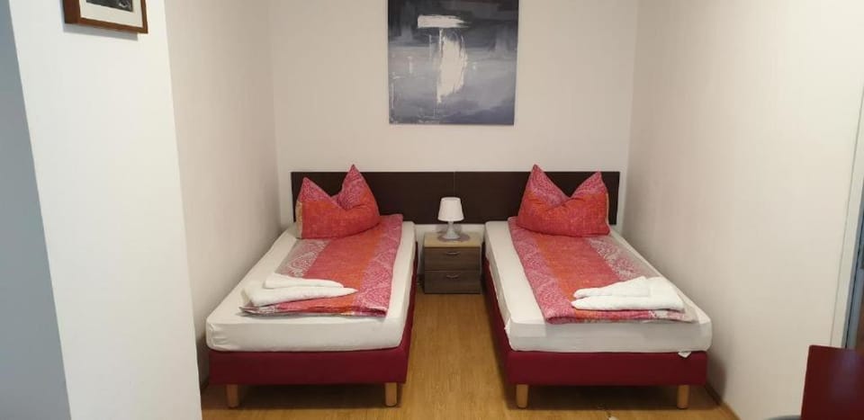 Apartmenthaus beim LKH Graz I Free Parking I Self Check-in Bed and Breakfast in Graz