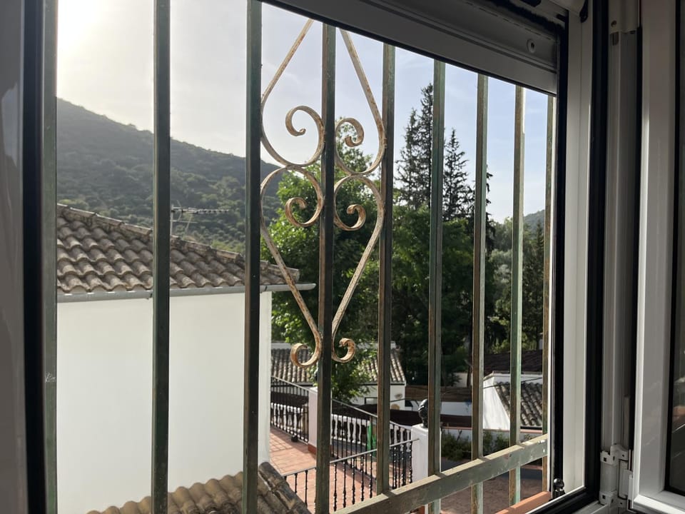 Spring, Day, Natural landscape, View (from property/room), Balcony/Terrace, Mountain view
