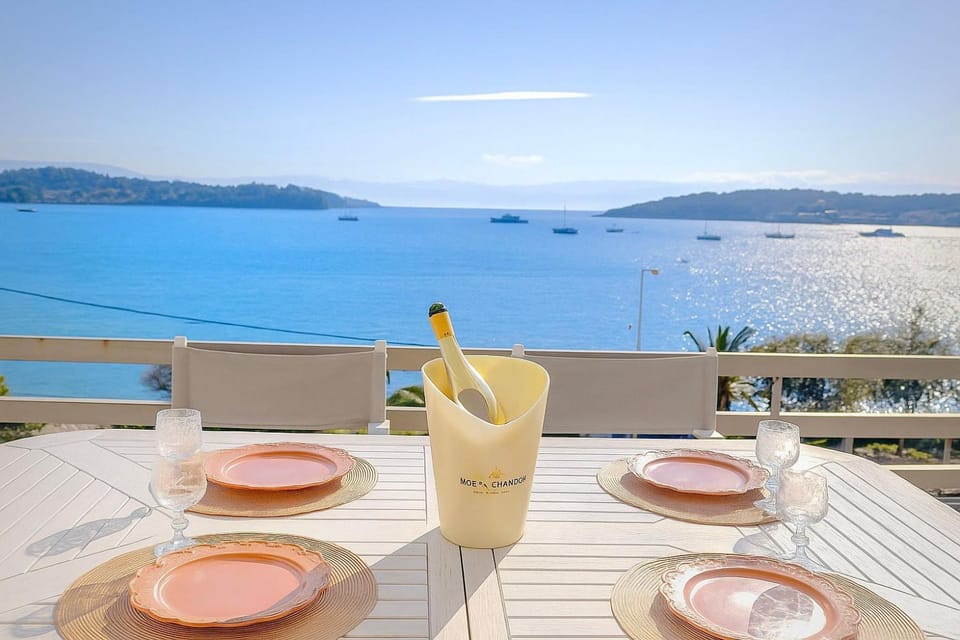 View (from property/room), Balcony/Terrace, Sea view