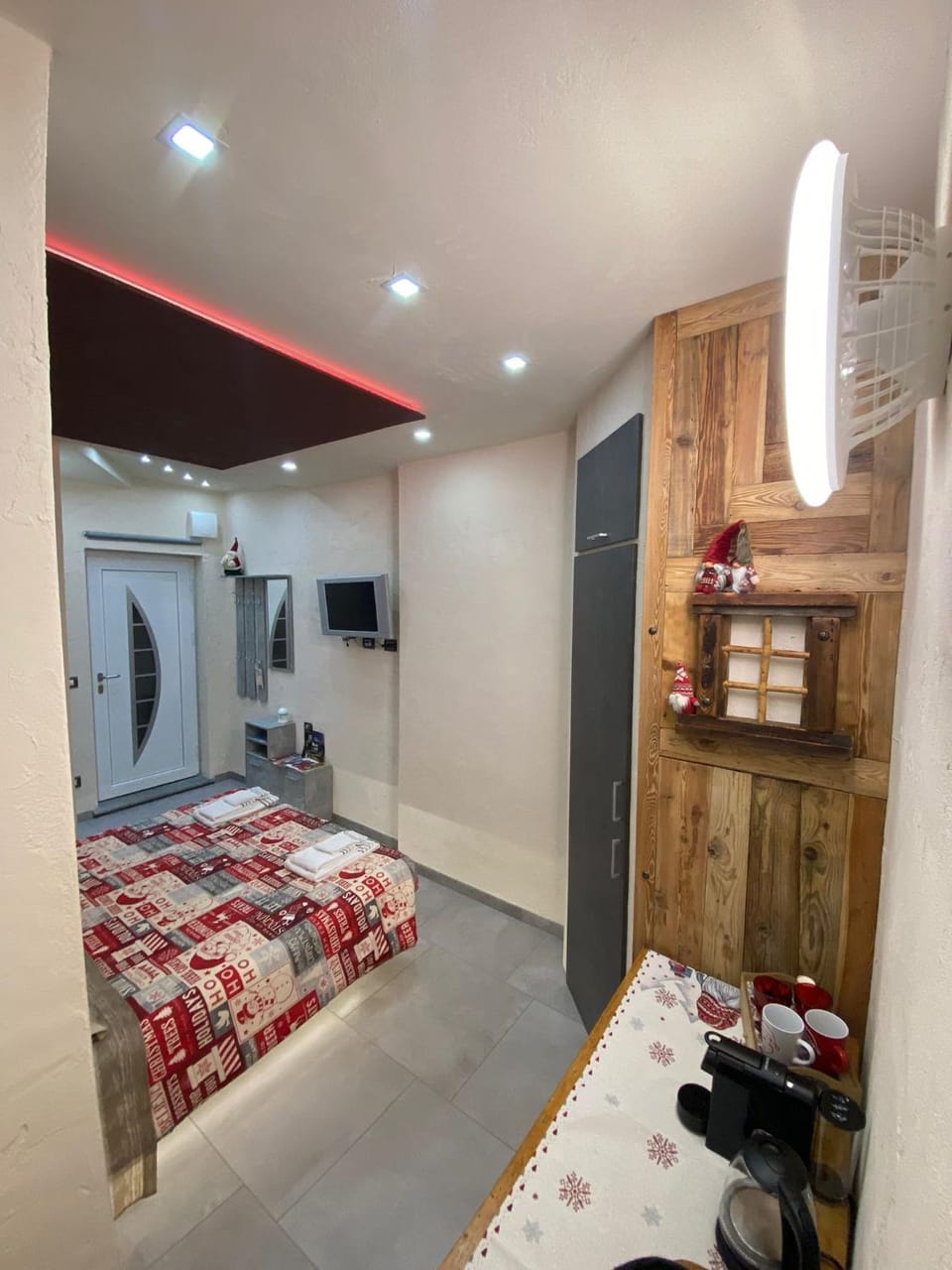 Lightroom Bed and Breakfast in Aosta Valley, Italy