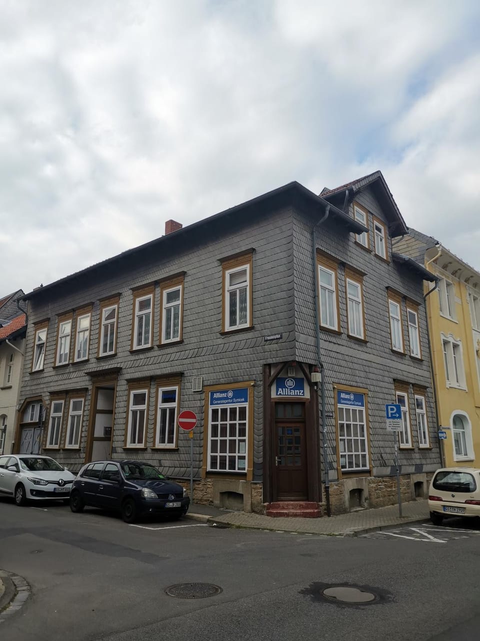 Property building, Street view, Parking