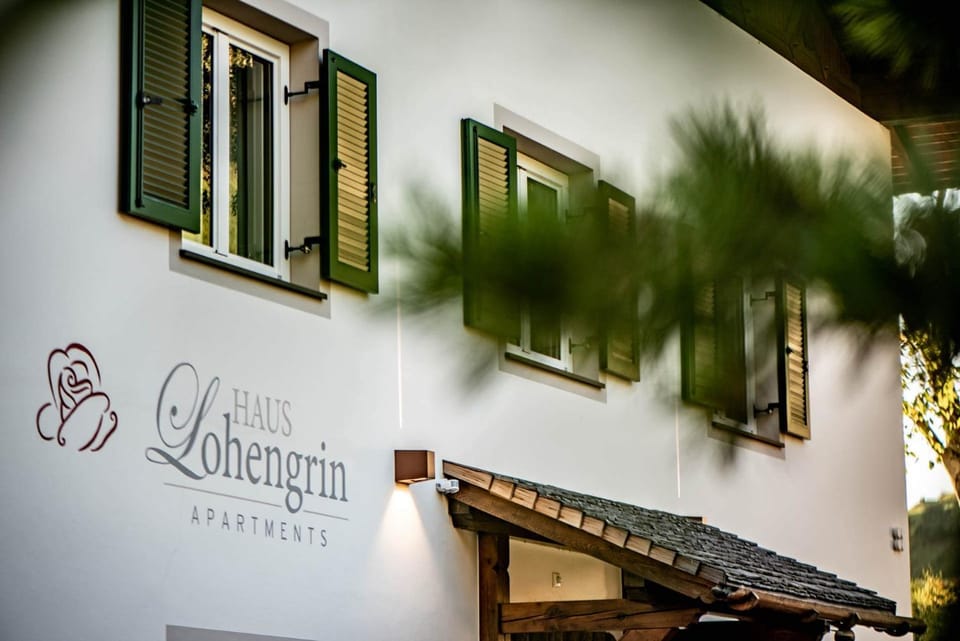 Haus Lohengrin Ferienwohnung 5 Apartment in Trentino-South Tyrol
