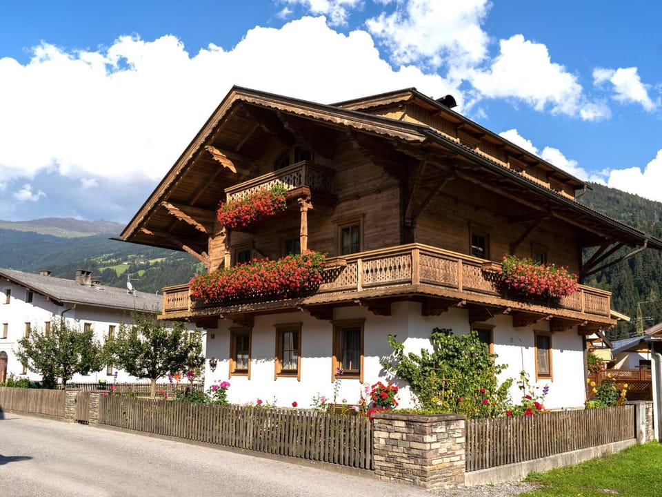 Property building, Summer