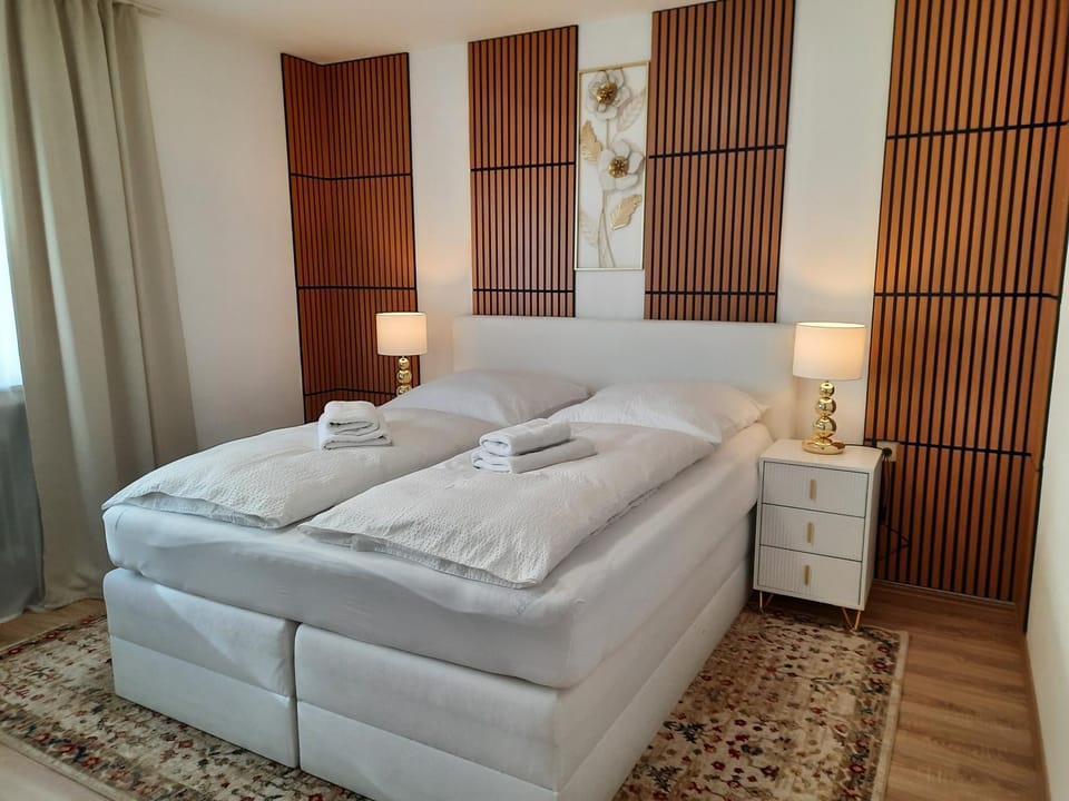 Moderne 3Zimmer Wohnung, in Königsbrunn bei Augsburg Apartment in Augsburg
