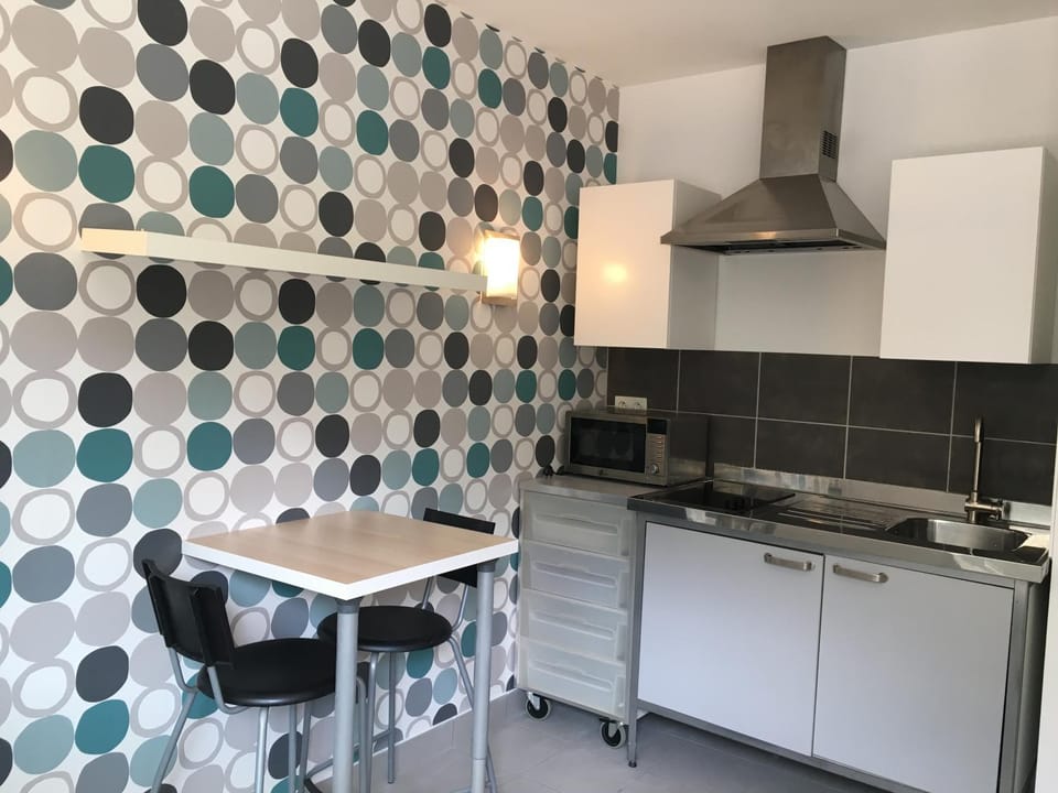 STUDIO SUR LE PORT Apartment in Auvergne-Rhône-Alpes