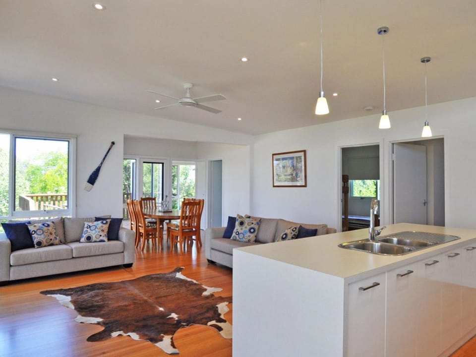 Scarborough Serenity House in Inverloch