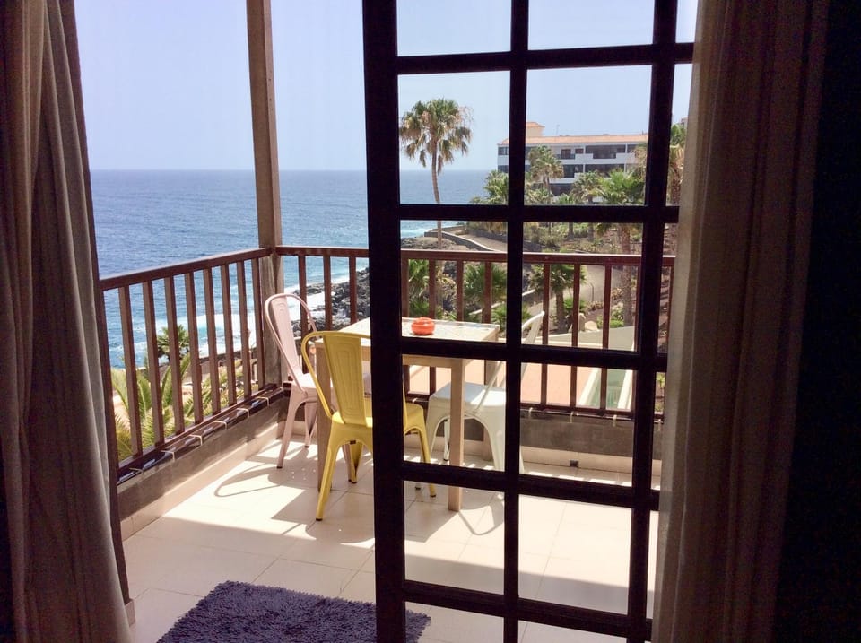 Apartment With Ocean Terrace Apartment in Costa del Silencio