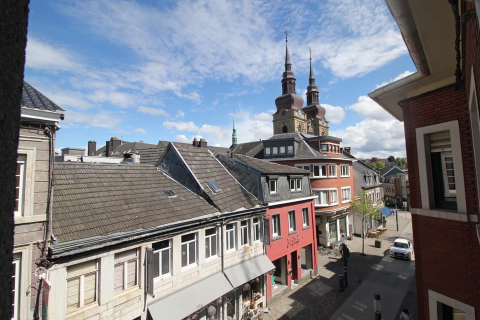 Neighbourhood, City view