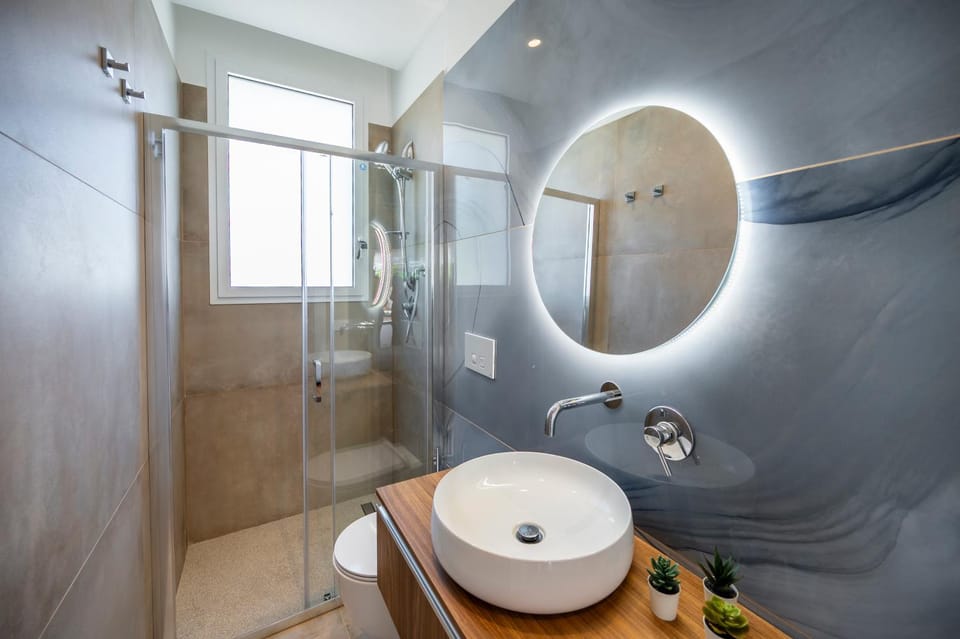 Shower, Bathroom