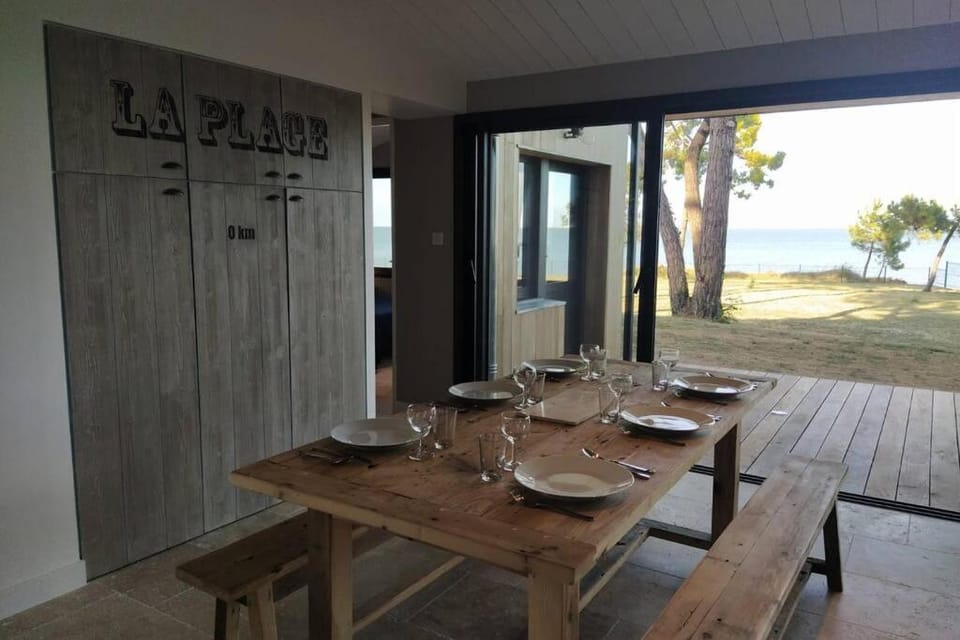 Villa Ile de Re avec acces mer du jardin House in Rivedoux-Plage