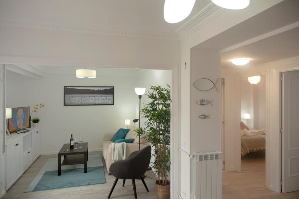 Living room, Photo of the whole room