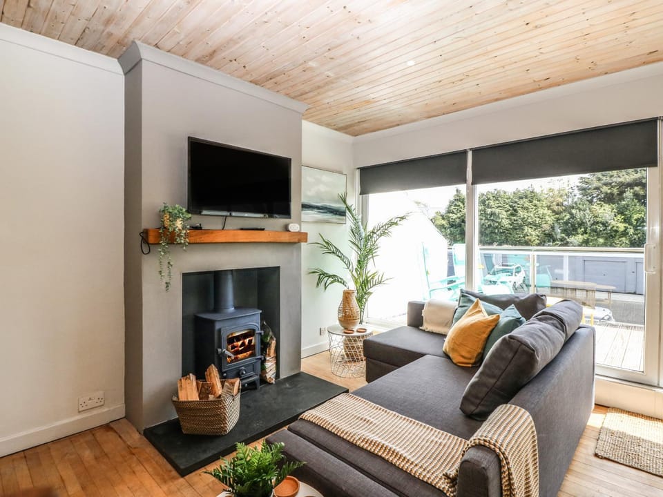 22 Glyn Y Mor House in Wales