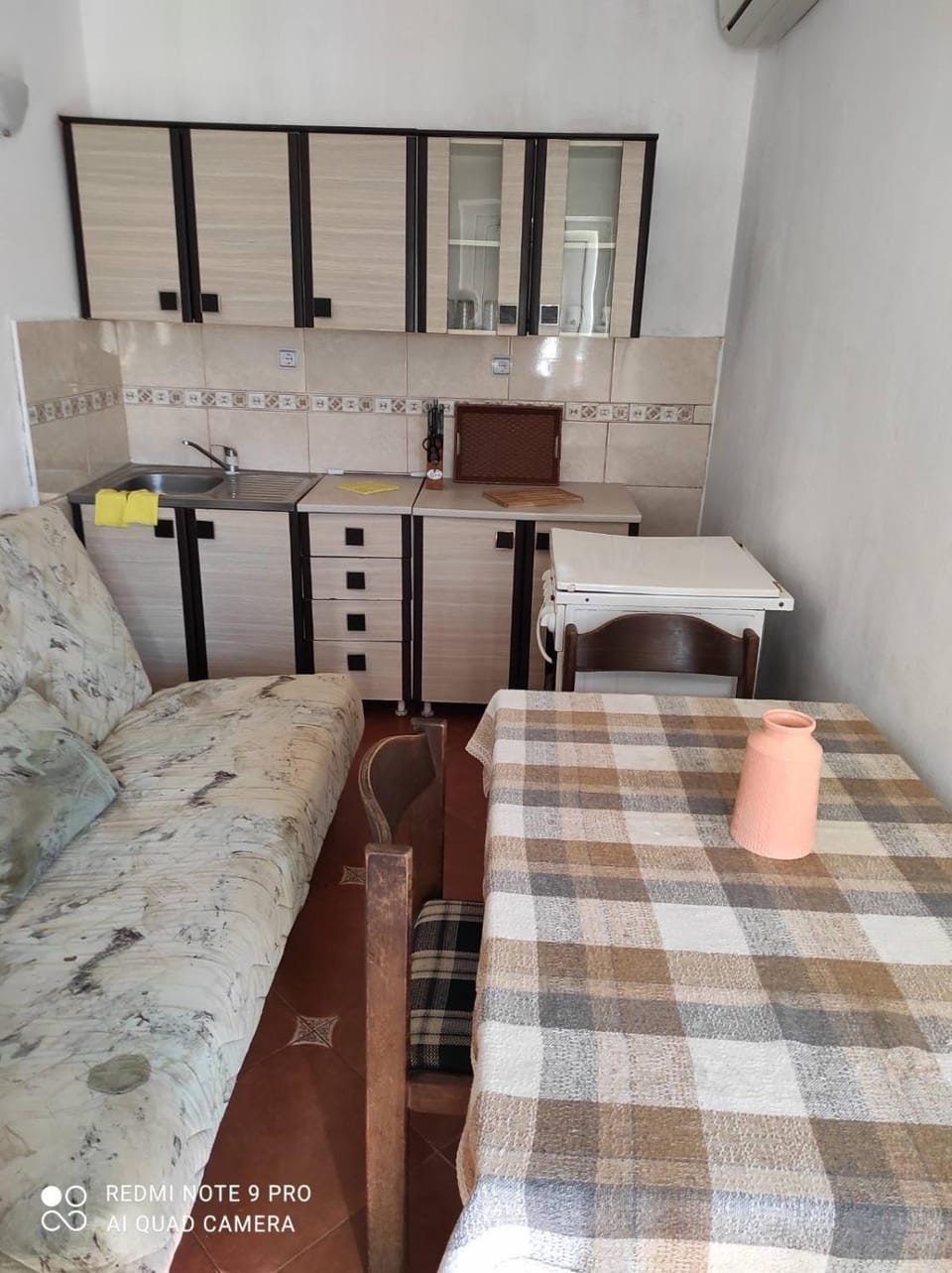 Kitchen or kitchenette, Living room, Seating area