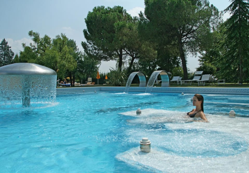 View (from property/room), Pool view, Swimming pool, Swimming pool