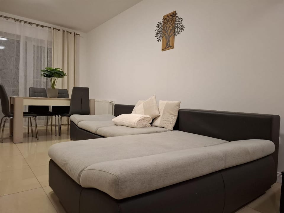 Bed, Seating area, Dining area, Area and facilities